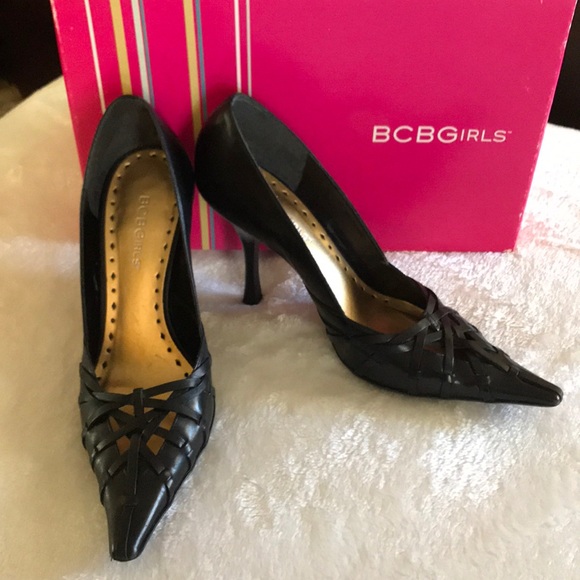 BCBGirls Shoes - 👠 BCBGirls Black Pointed Toe Heels 7M 👠